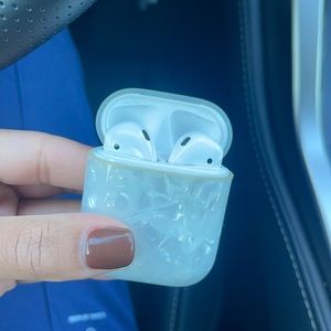 Apple AirPods 2nd generation